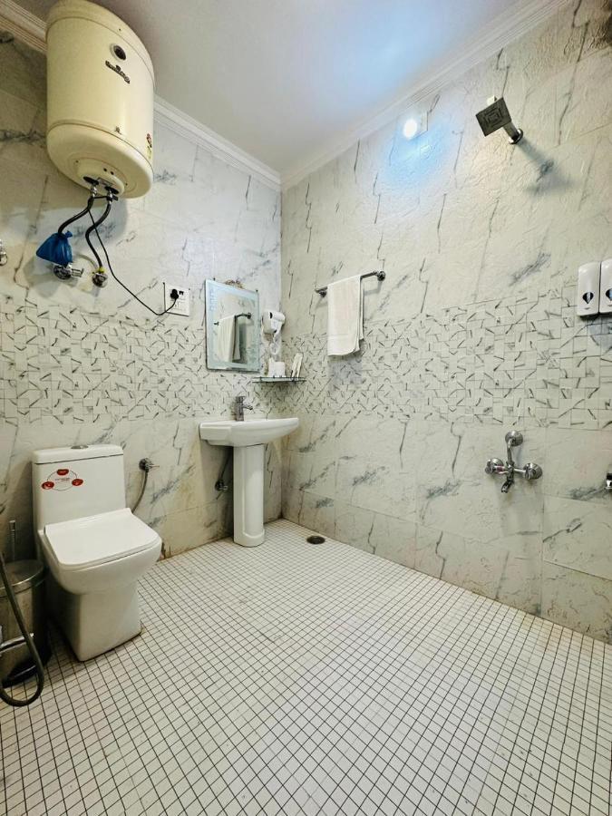 Srinagar Group Of Hotels المظهر الخارجي الصورة